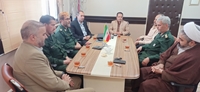 کارکنان بهداشت و درمان در جهت ارتقای سطح سلامت جامعه وظیفه خطیری بر دوش دارند 